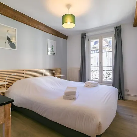 Appartement LE ROUSSEAU charme et authenticité- SRloc à Dijon Extérieur photo