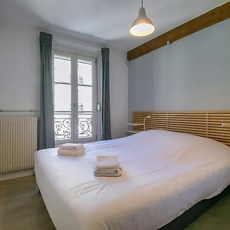Appartement LE ROUSSEAU charme et authenticité- SRloc à Dijon Extérieur photo