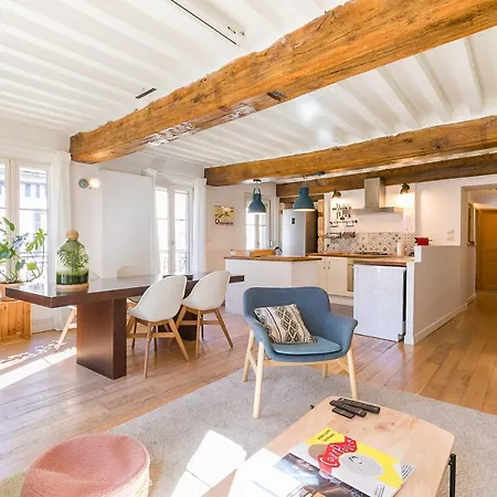 Appartement LE ROUSSEAU charme et authenticité- SRloc à Dijon Extérieur photo