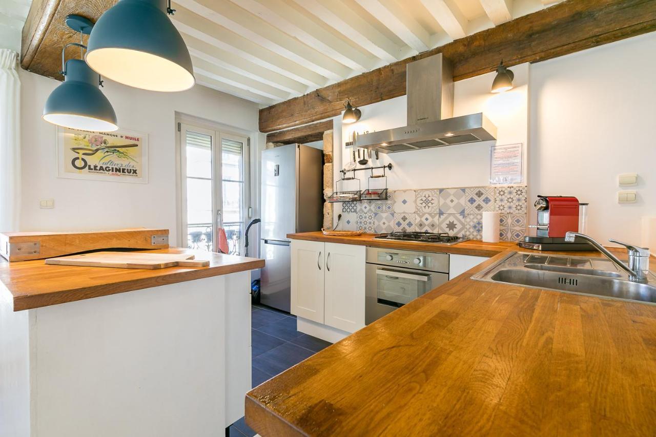 Le Rousseau Charme Et Authenticite- Srloc Apartment Dijon